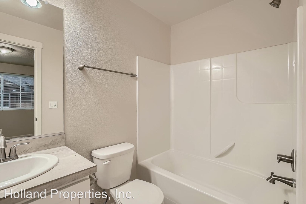 186 Ne 78th Ave - Photo 21