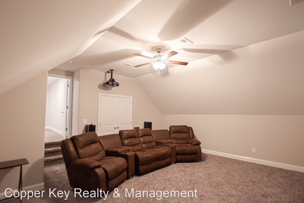 1125 Hilliard Lane - Photo 24