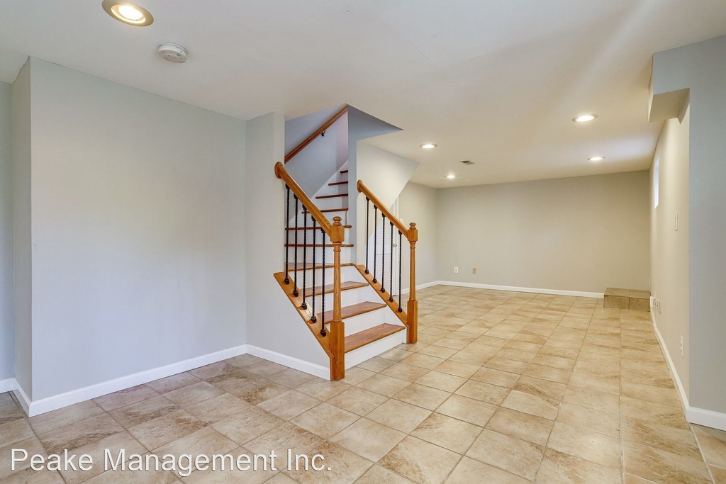 3906 Sleepy Hollow Rd. - Photo 56