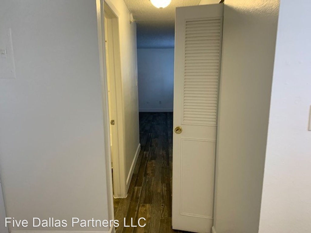 1258 Dallas St - Photo 18