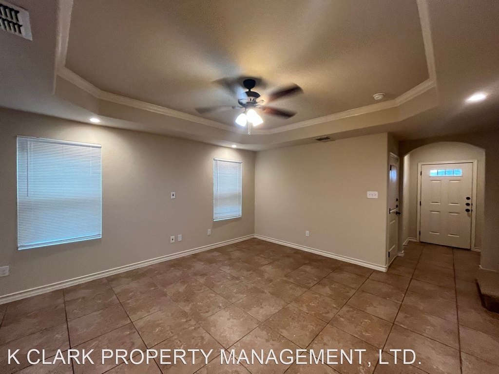 7010 Lakeview Dr #102 - Photo 8