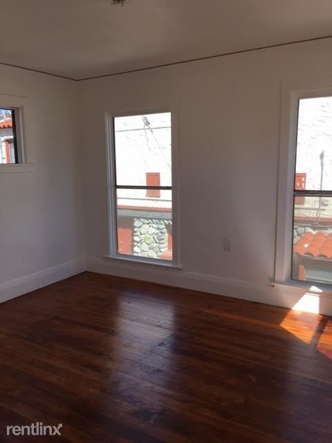 677 N Park Ave - Photo 17