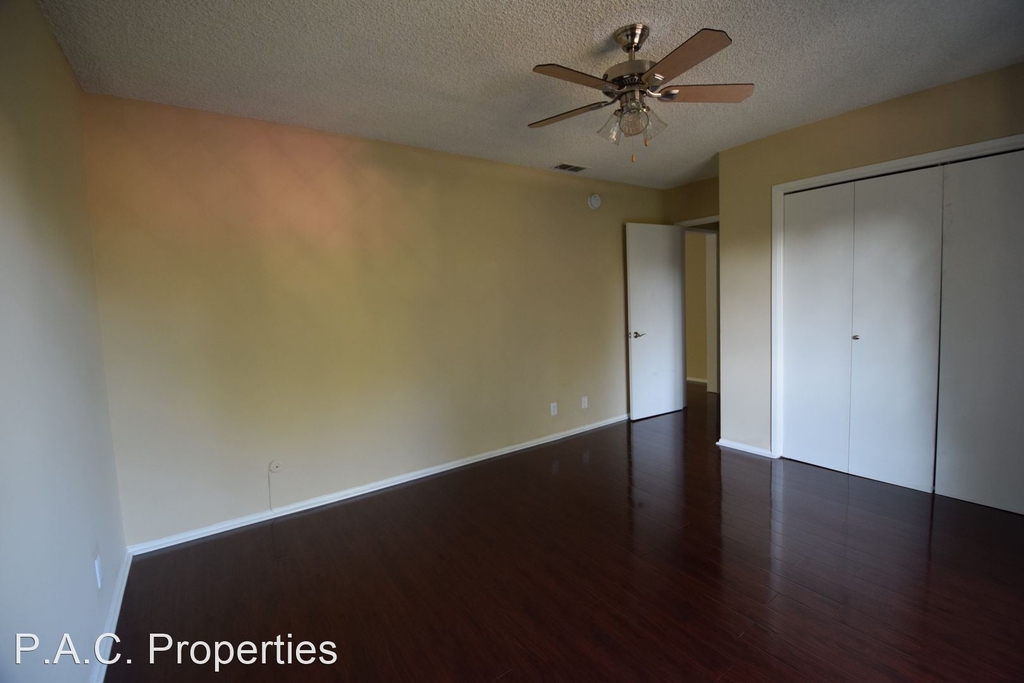 24347 Newhall Avenue - Photo 9