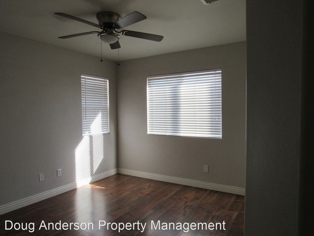 ***44256 48th Street West - Photo 24