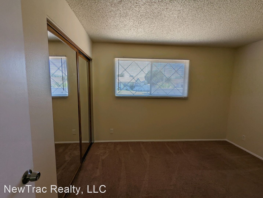 3208 W Willow Ave - Photo 14