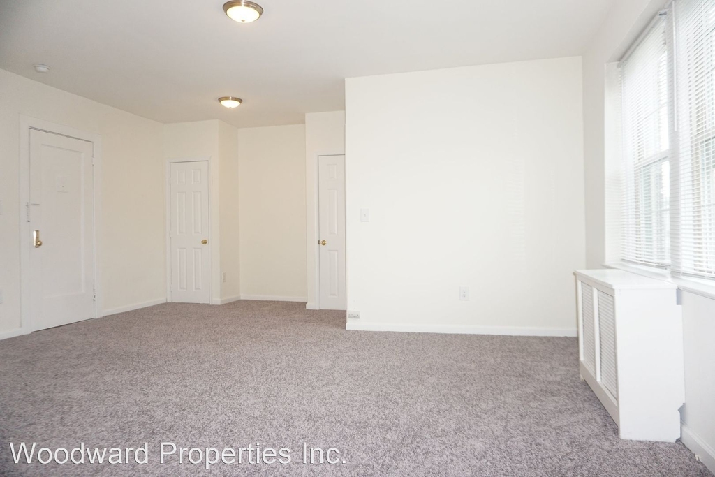 260 N Wycombe Ave - Photo 2