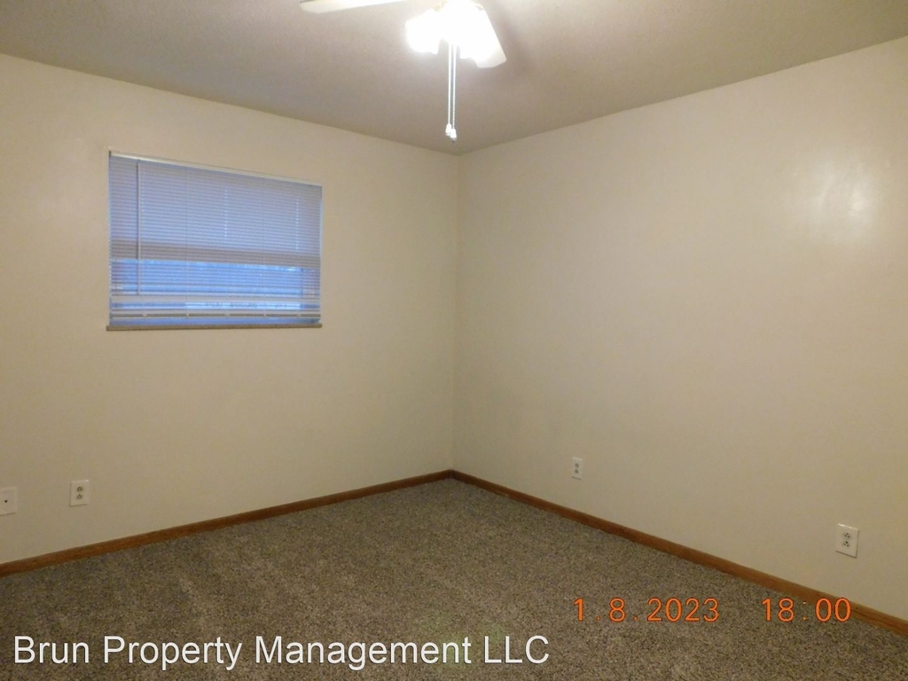 2720 Holbrook Dr., #08 - Photo 25