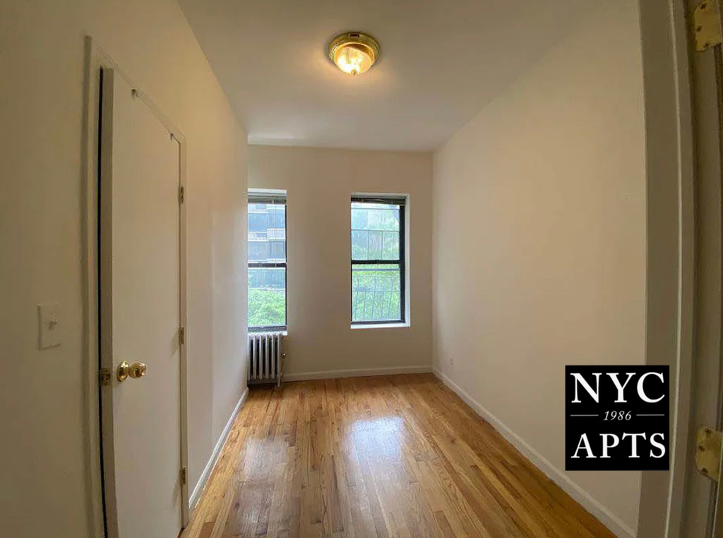 316 East 49th Street - Photo 7