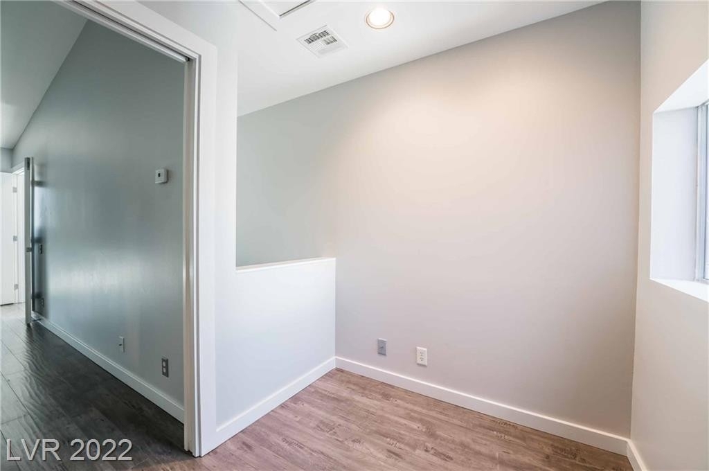 1190 Carson Avenue - Photo 15