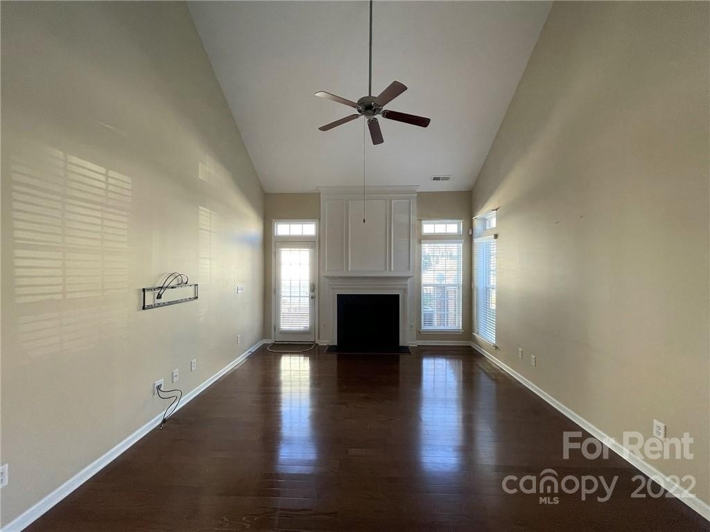 553 Beaty Street - Photo 8