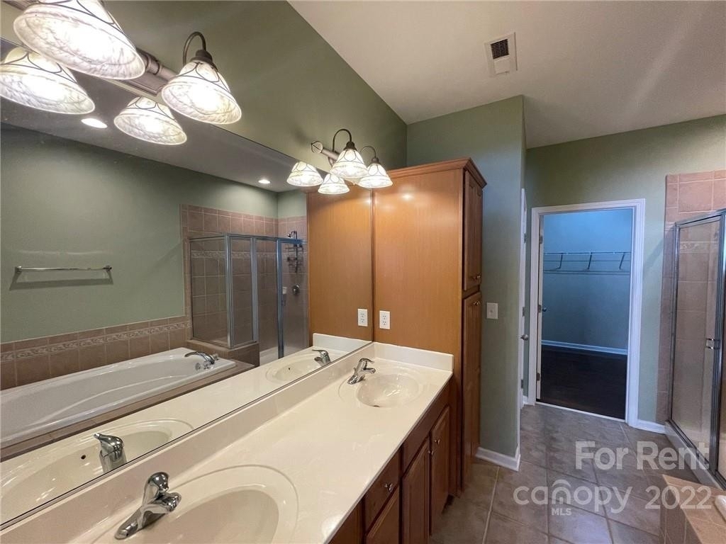 553 Beaty Street - Photo 11