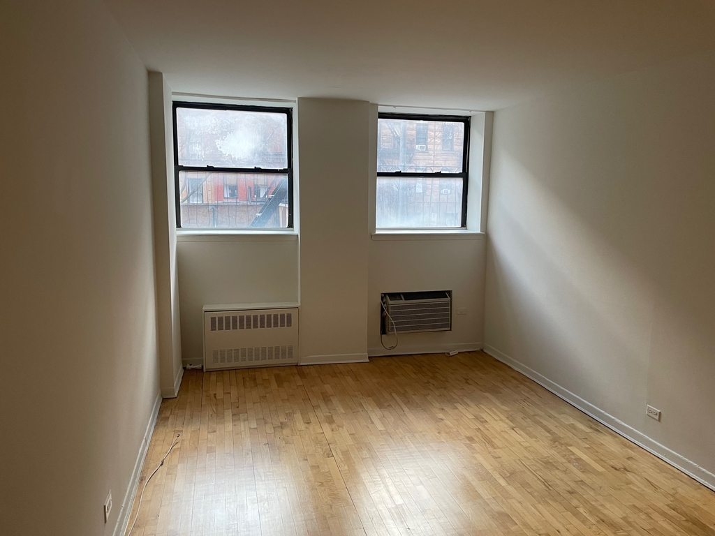 327 East 34th Street - Photo 2