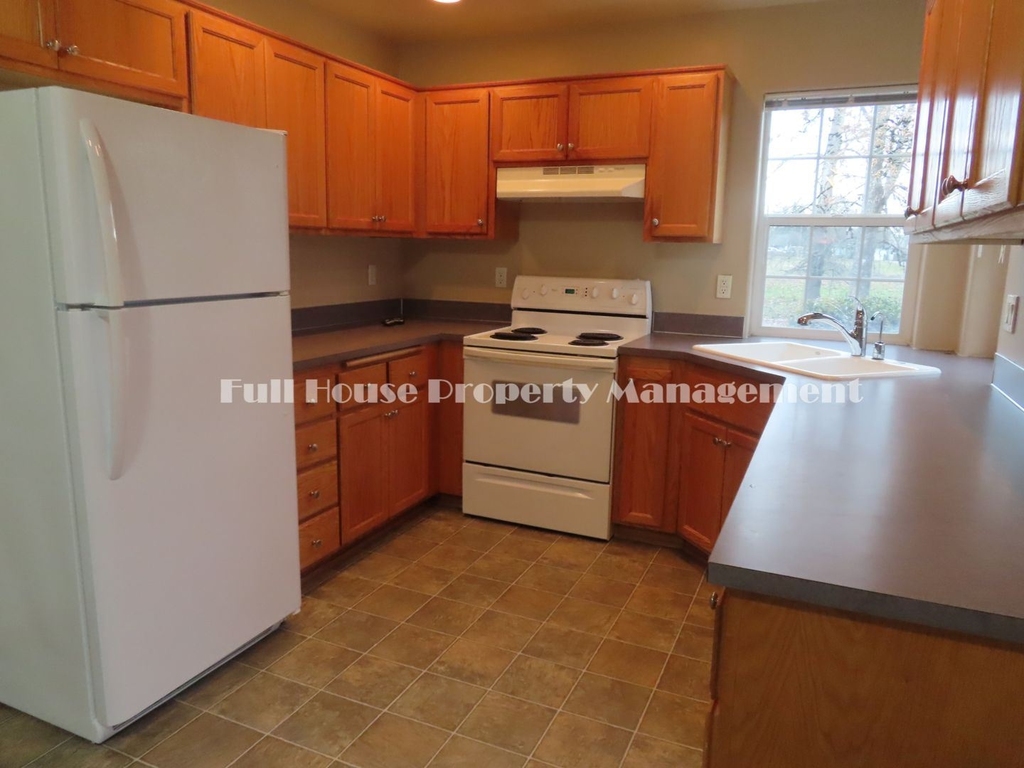 2120 Plentywood Ln. - Photo 12