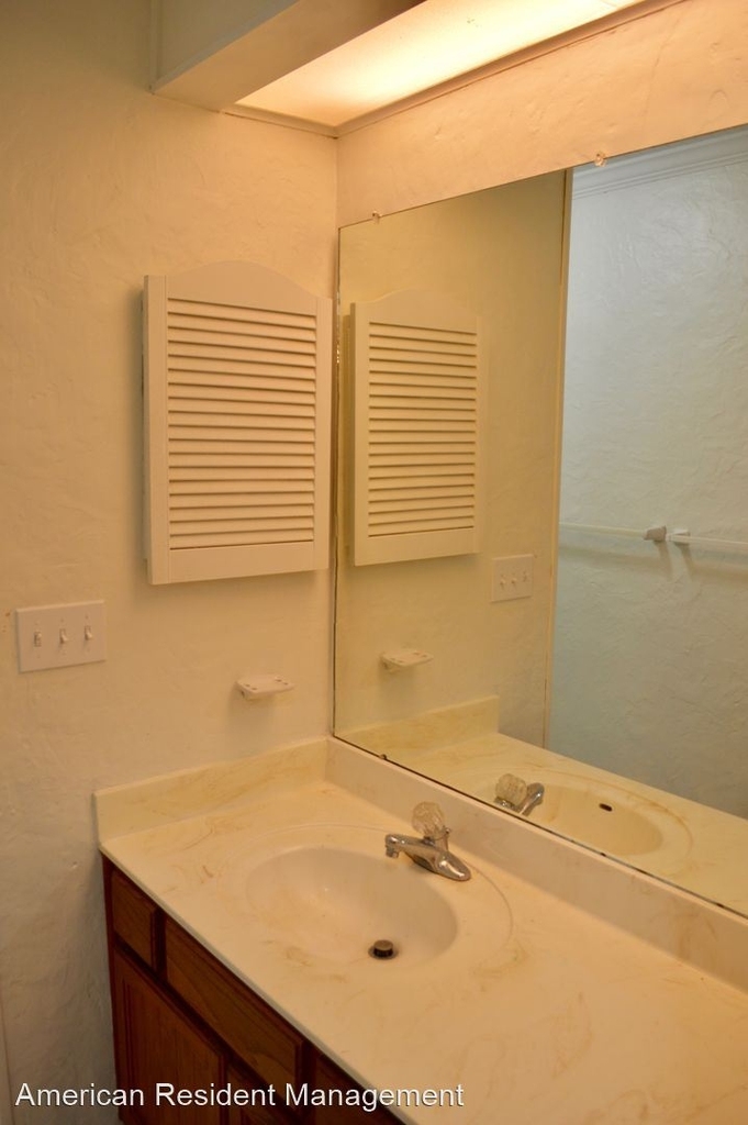 13810 Crested Point - Photo 24