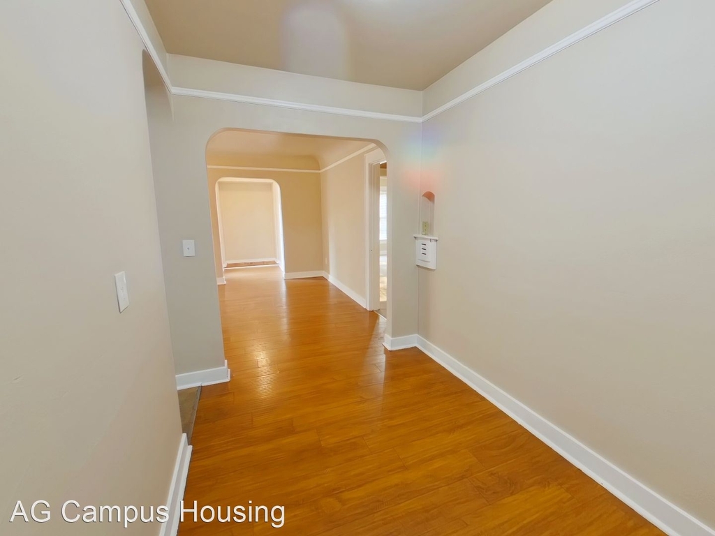 1742 Hilyard Street - Photo 2