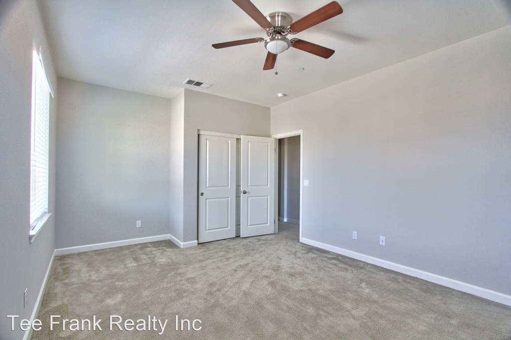 27641 Trawler Ct - Photo 22