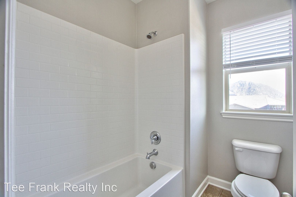 27641 Trawler Ct - Photo 24