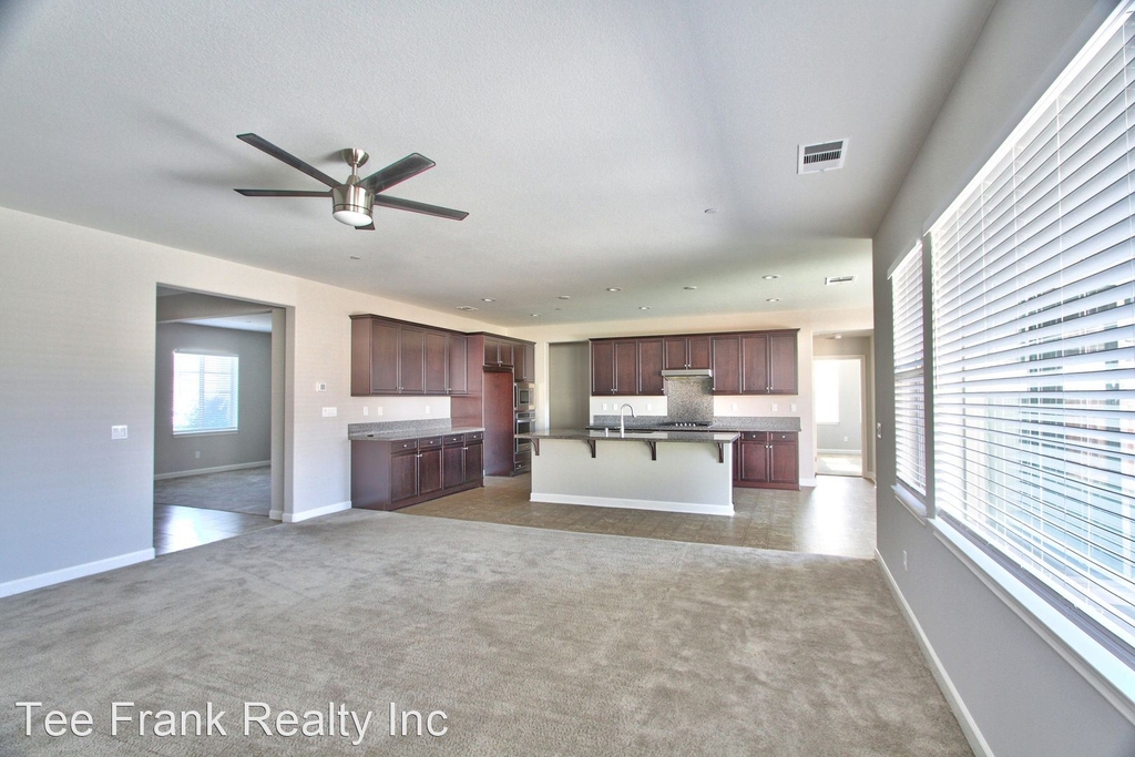 27641 Trawler Ct - Photo 11