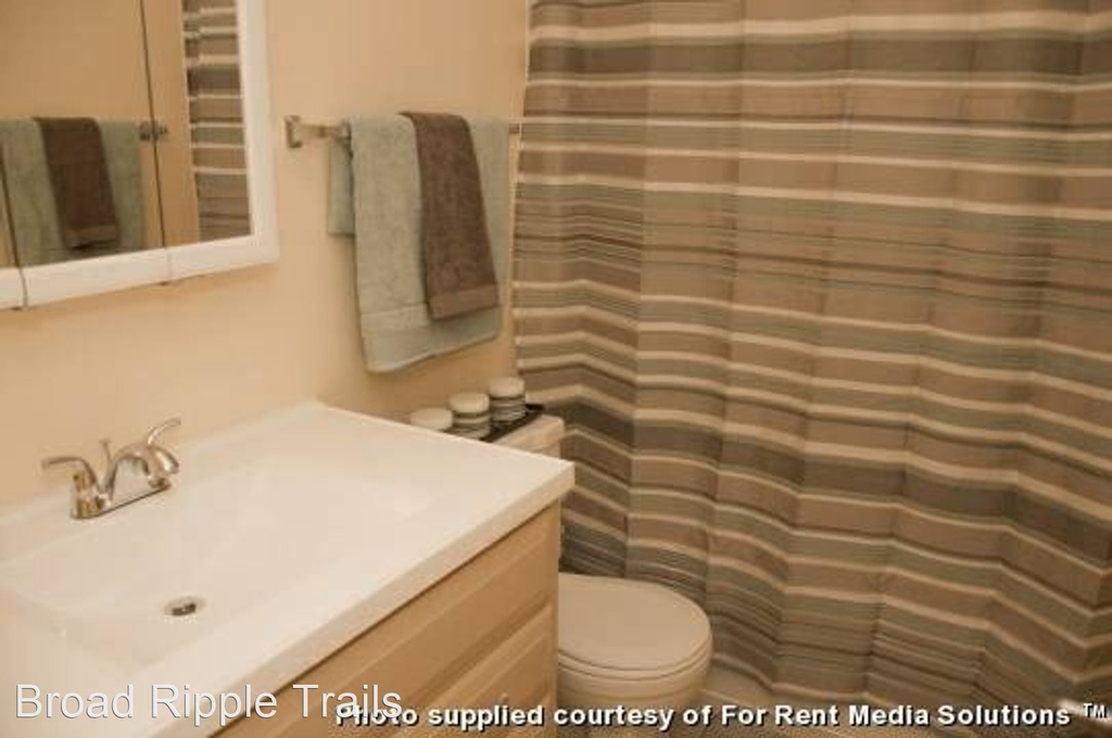 5220 Luzzane Lane Business Office - Photo 3