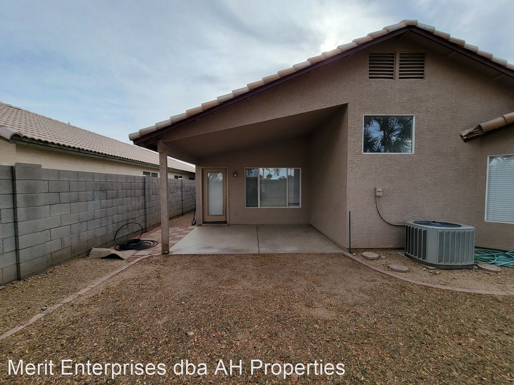 8606 W Shaw Butte - Photo 20