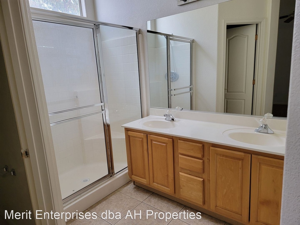 8606 W Shaw Butte - Photo 16