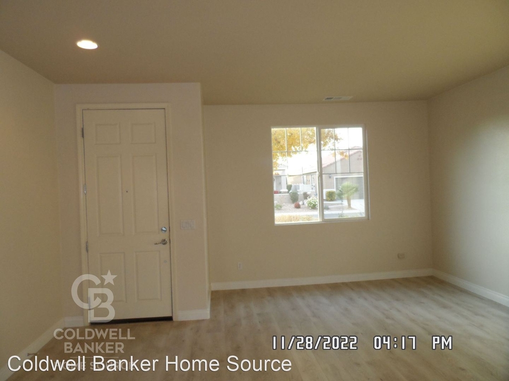 10373 Darby Rd - Photo 2
