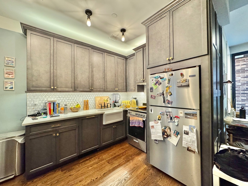 187 Kent Avenue - Photo 6