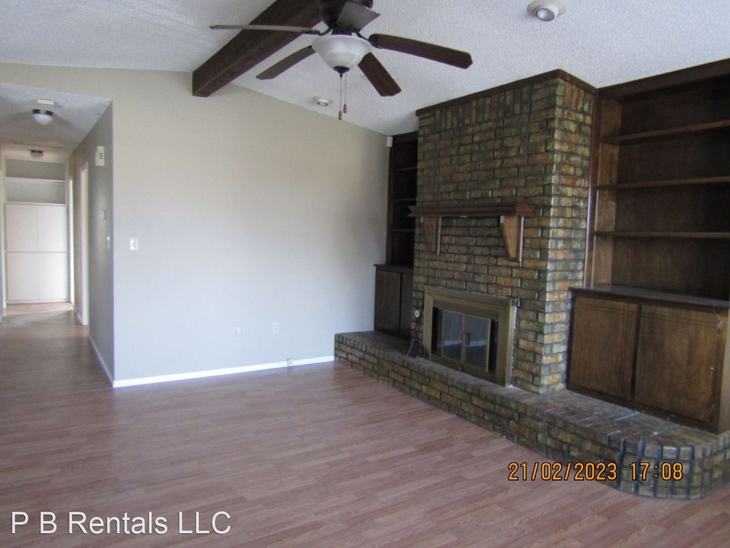 2713 Ne Euclid Avenue - Photo 2