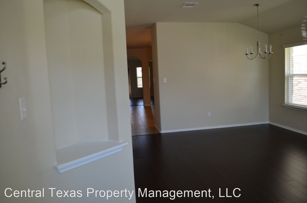 9517 Rogano Court - Photo 27