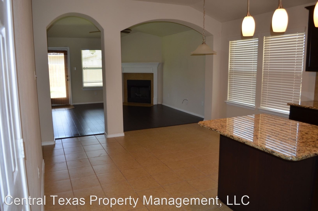 9517 Rogano Court - Photo 32