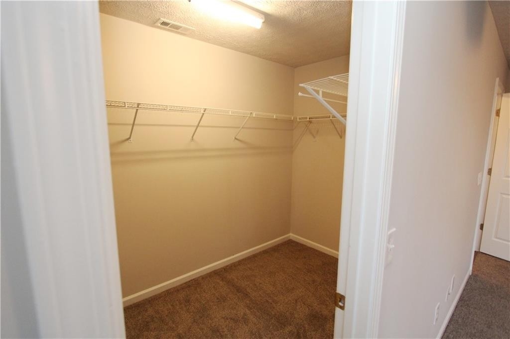 202 Picadilly Pl - Photo 16