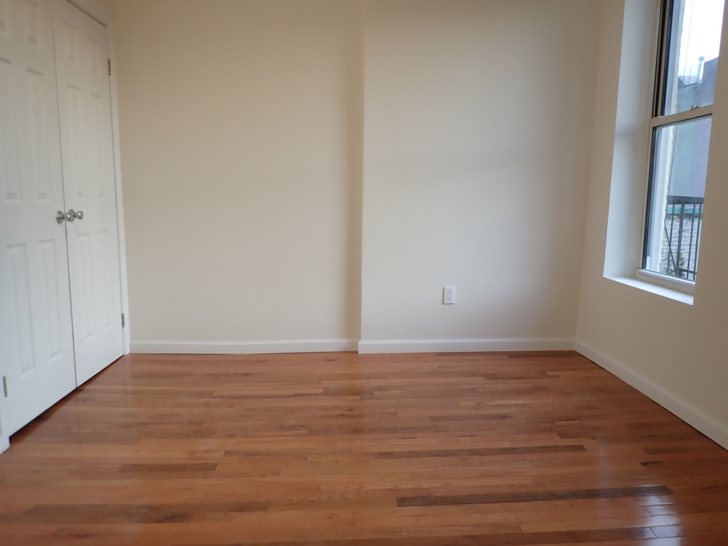 219 5th Avenue - Photo 1