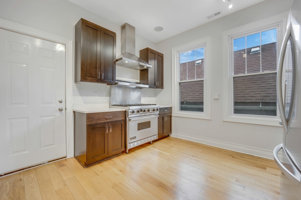 2020 W 23rd Street - Photo 1