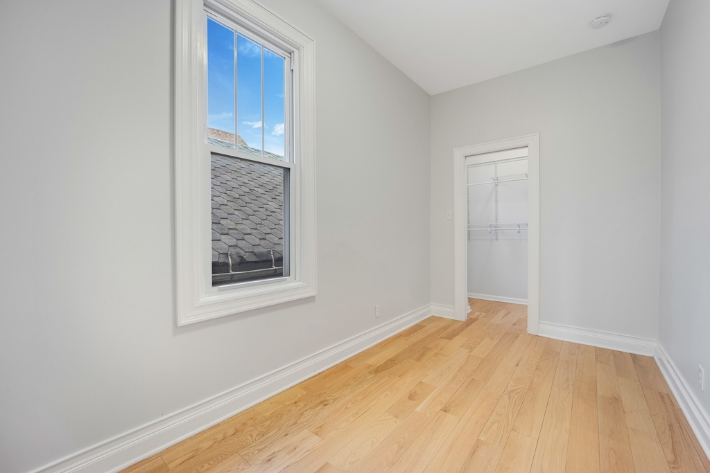 2020 W 23rd Street - Photo 5