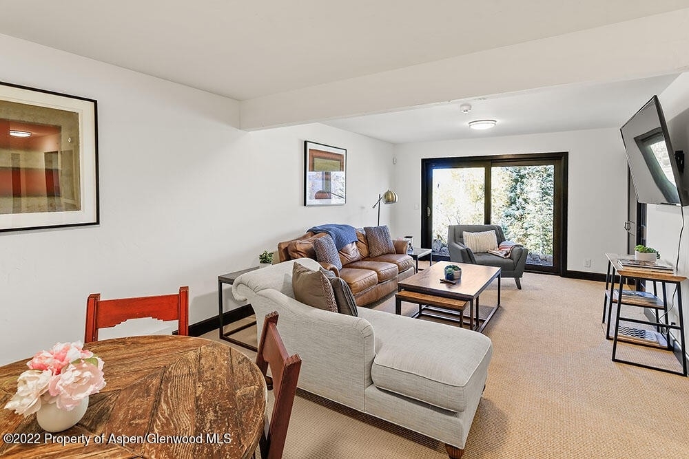 879 Faraway Road - Photo 19