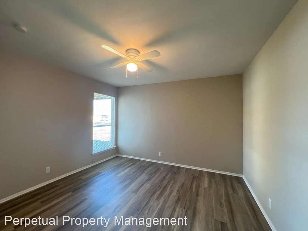 12400 Tree Line Dr Unit B - Photo 1