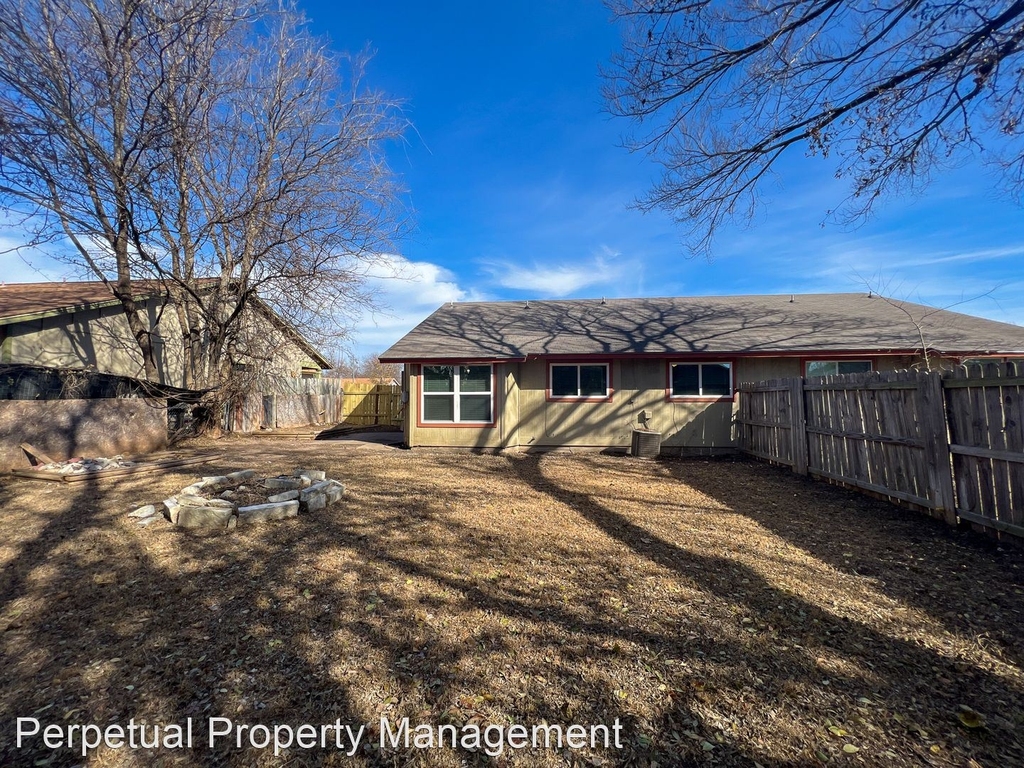 12400 Tree Line Dr Unit B - Photo 14