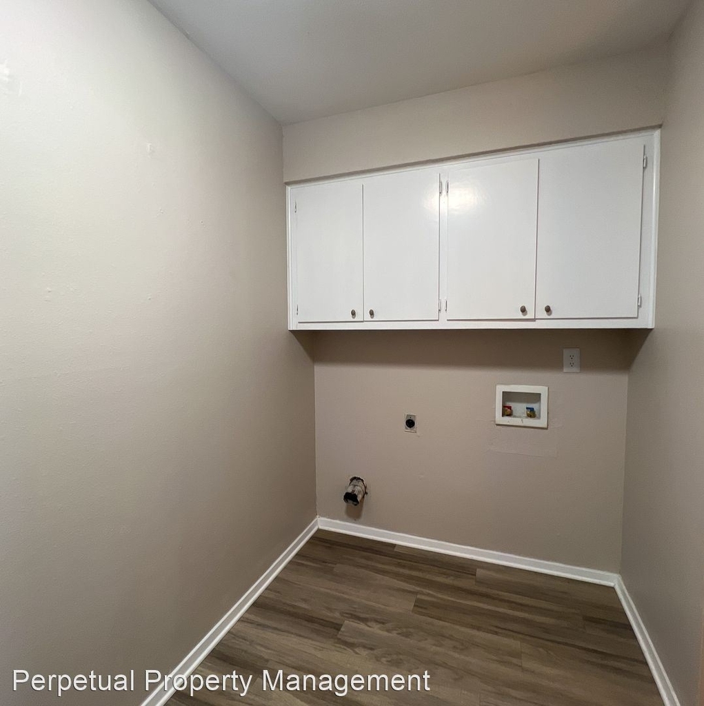 12400 Tree Line Dr Unit B - Photo 12