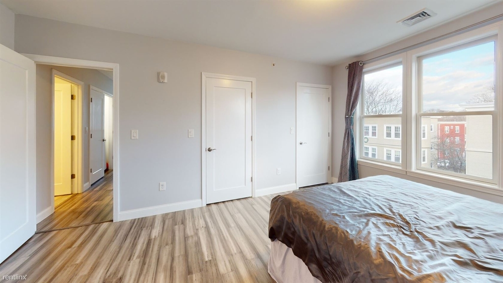 70 Beechcroft St # 2 - Photo 4