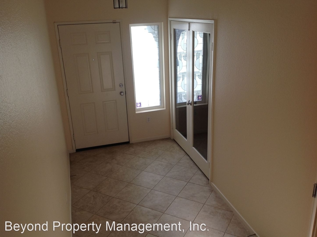 1430 Paseo Aurora - Photo 3