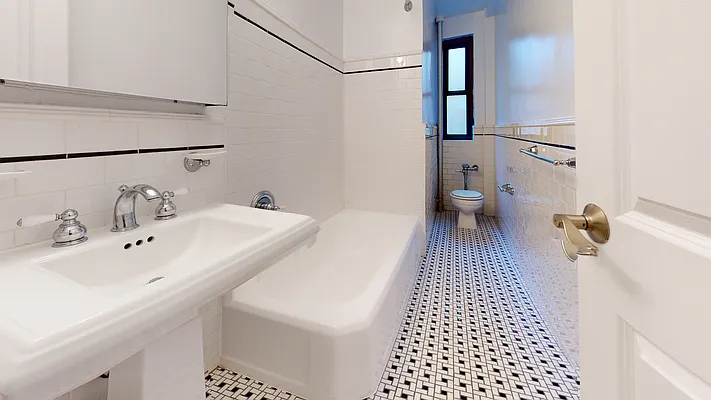 141 East 56th Street - Photo 7