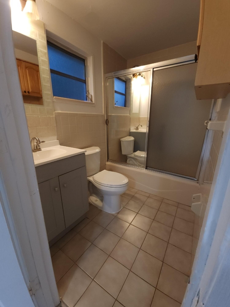 2820 Ne 10th Terrace - Photo 11