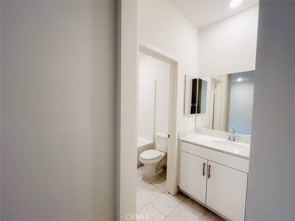 2953 W Lincoln Avenue - Photo 13