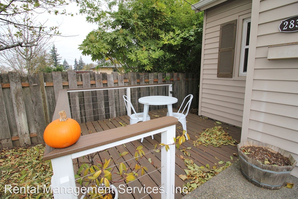 2830 Ne 108th Ave - Photo 2