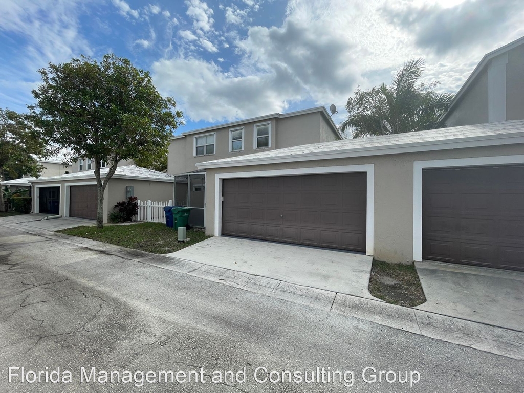 10519 Nw 57 Street - Photo 14