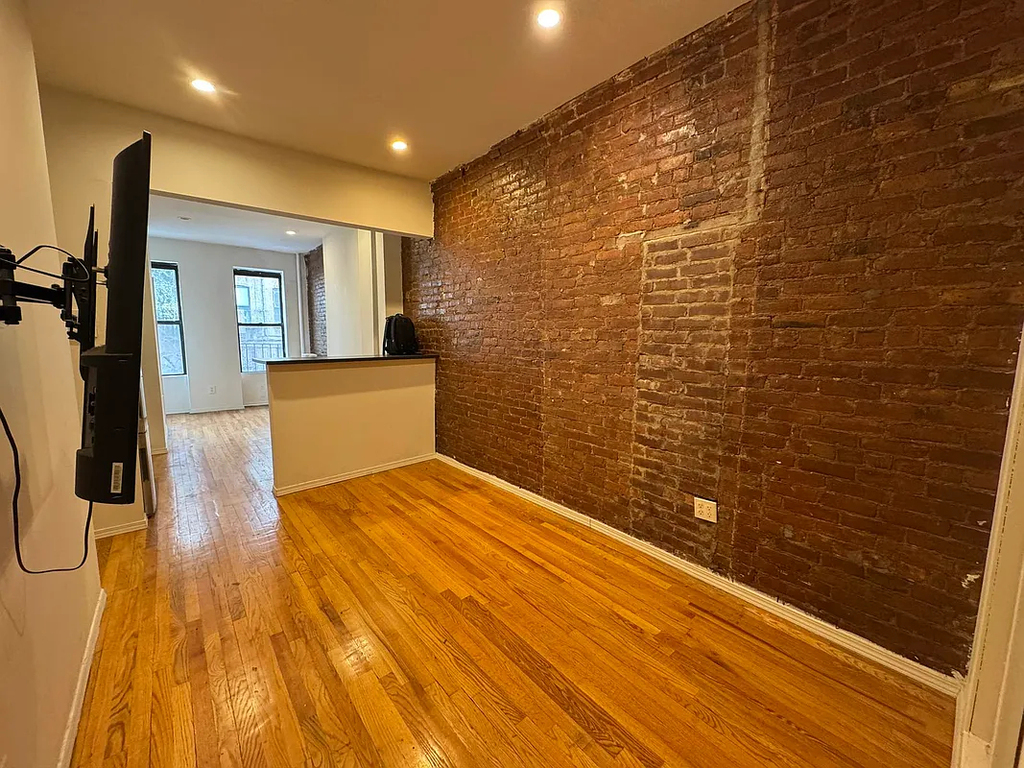 451 West 46th Street - Photo 1