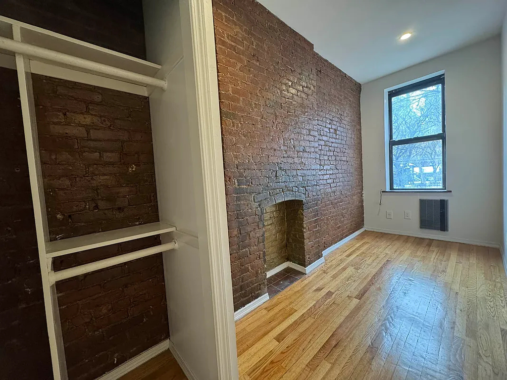 451 West 46th Street - Photo 10