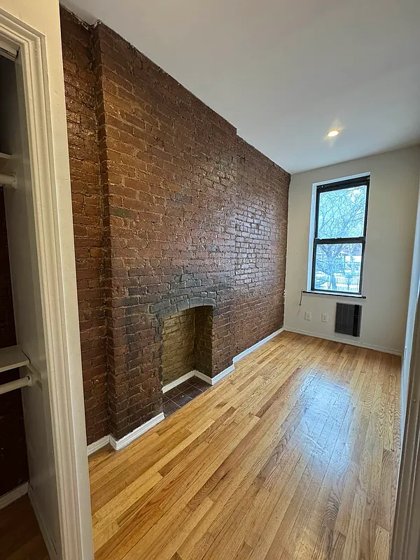 451 West 46th Street - Photo 7