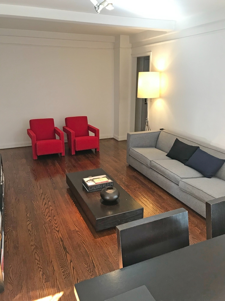 420 West 24th Street - Photo 3