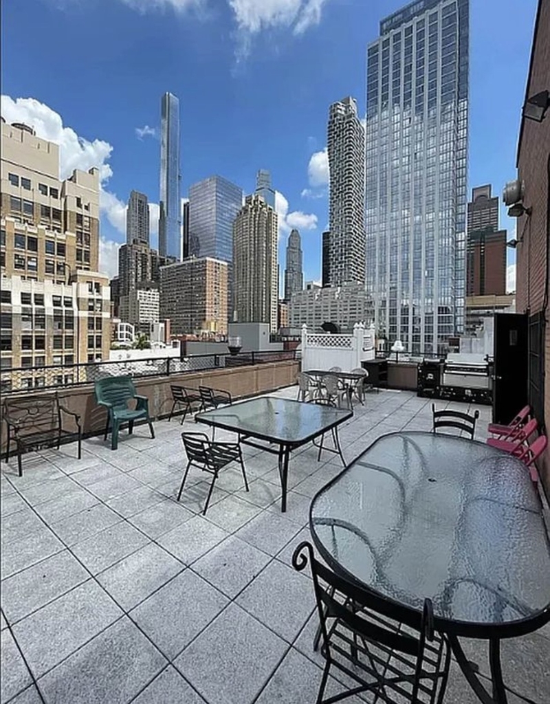 343 West 51st Street - Photo 0